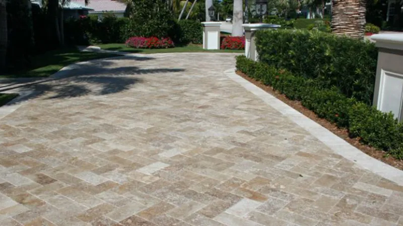 Make your sidewalk area look artistic with travertine pavers